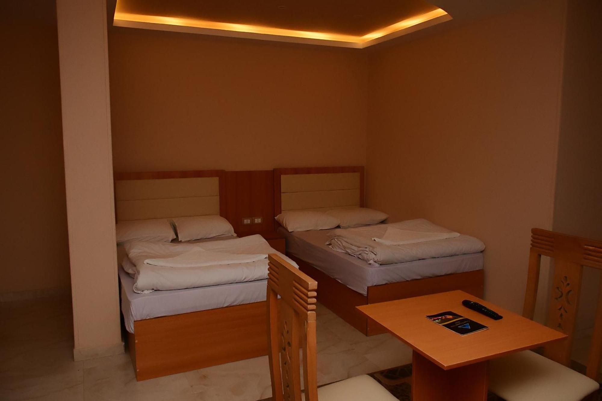 Grand Golden Pyramids View Hotel Kafret el-Gabal Dış mekan fotoğraf