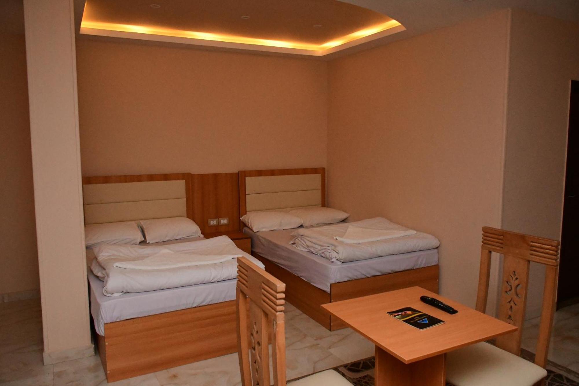 Grand Golden Pyramids View Hotel Kafret el-Gabal Dış mekan fotoğraf