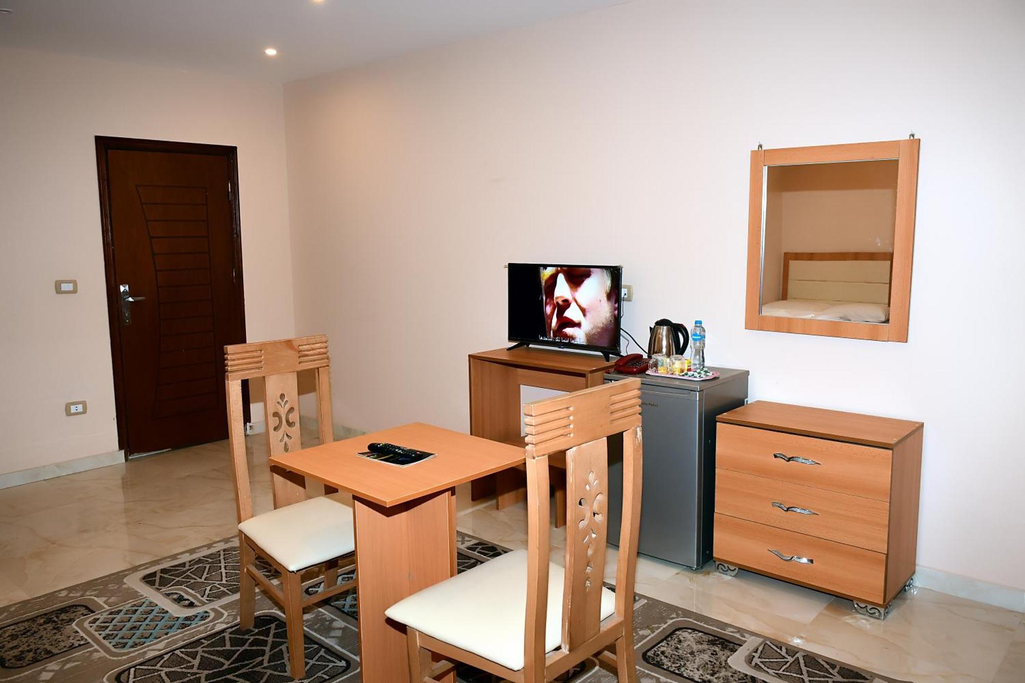 Grand Golden Pyramids View Hotel Kafret el-Gabal Dış mekan fotoğraf