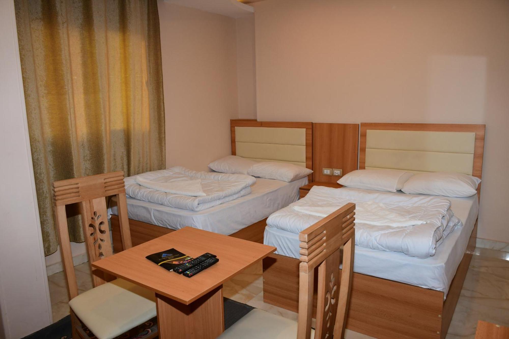 Grand Golden Pyramids View Hotel Kafret el-Gabal Dış mekan fotoğraf