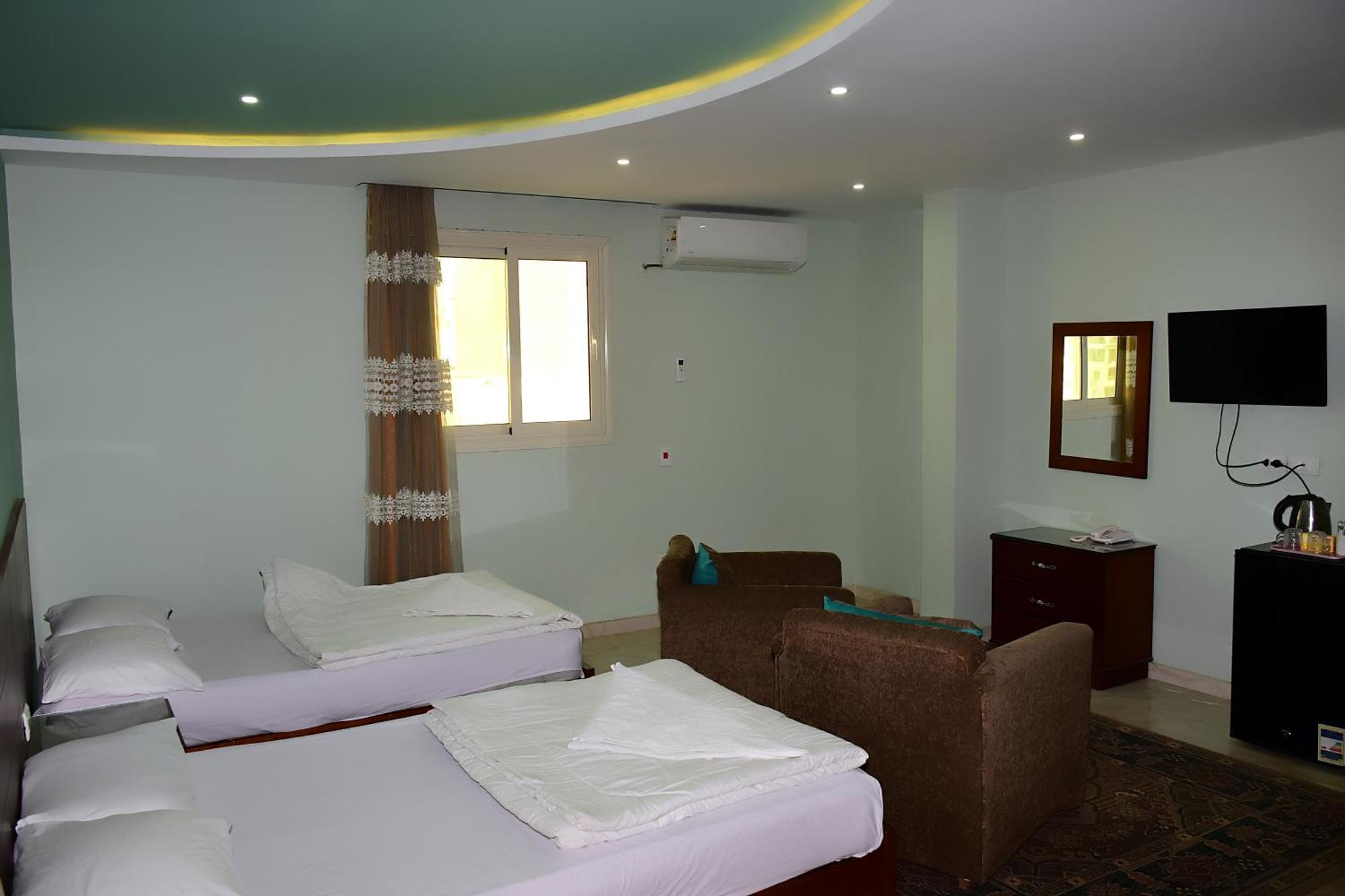 Grand Golden Pyramids View Hotel Kafret el-Gabal Dış mekan fotoğraf