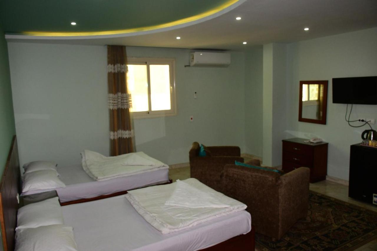 Grand Golden Pyramids View Hotel Kafret el-Gabal Dış mekan fotoğraf